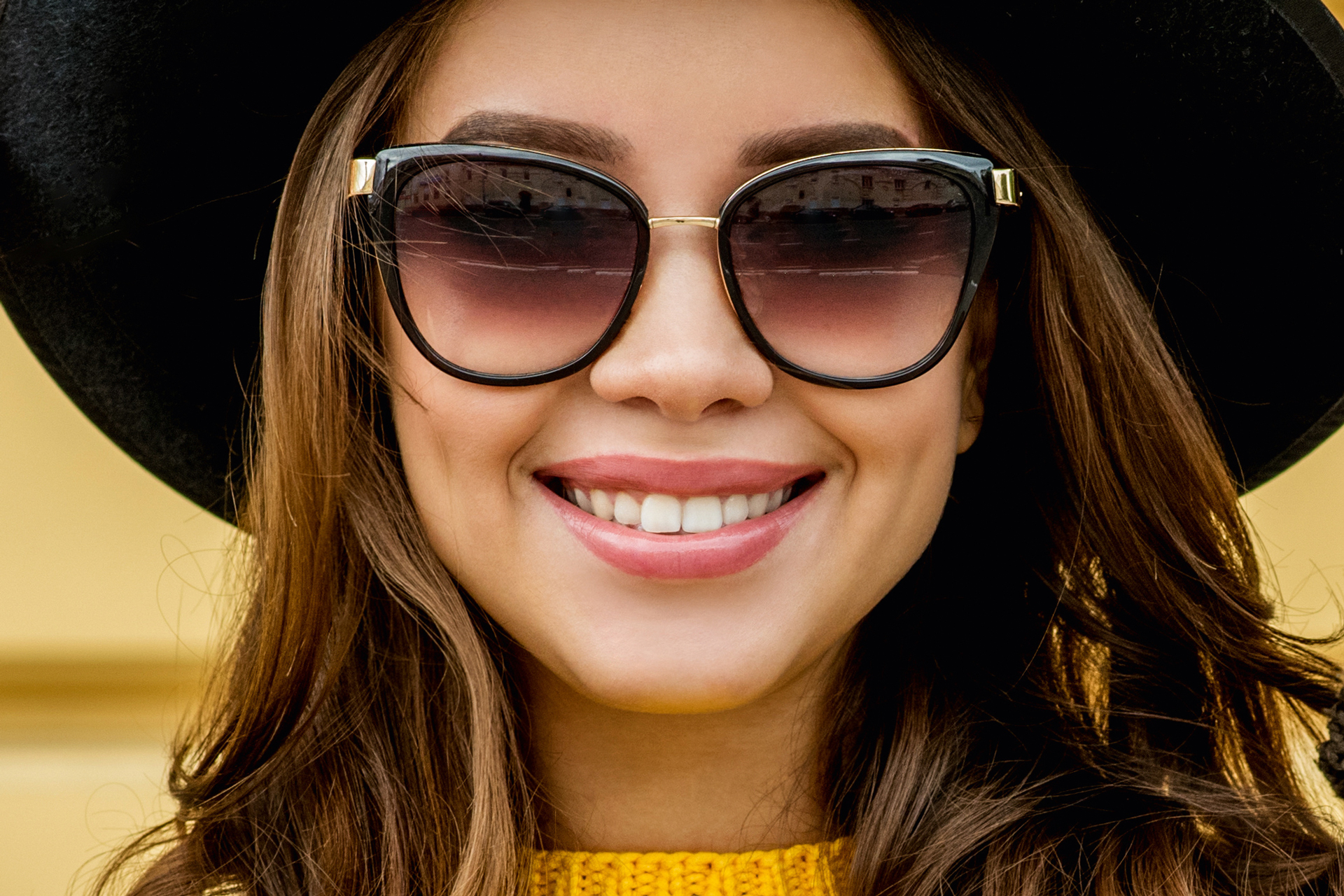 A napszemüveg nem csupán egyszerű divatkiegészítő – fontos, hogy védelmet nyújtson szemének a káros UV-sugárzással szemben.